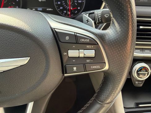 Used 2021 Genesis G70 2.0T RWD image 25