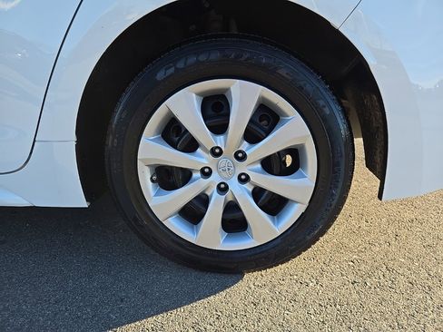 Used 2023 Toyota Corolla LE image 10