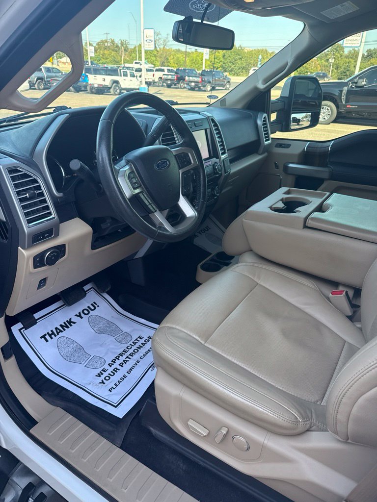 Used 2016 Ford F150 Lariat AWD/4WD image 6