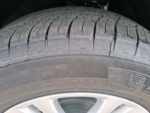 New 2026 Cadillac XT5 Luxury image 23