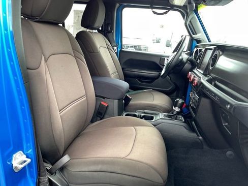 Used 2022 Jeep Wrangler Unlimited Sport image 35