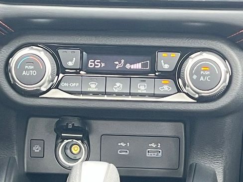 New 2025 Nissan Versa SR FWD image 5
