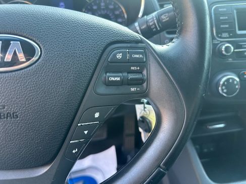 Used 2015 Kia Forte Koup EX FWD image 17