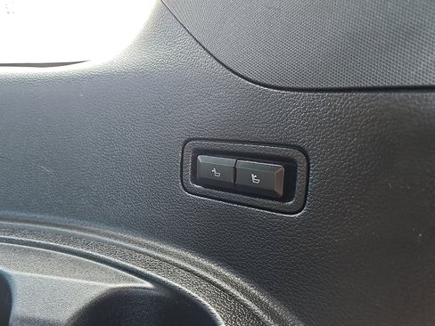 Used 2020 Ford Expedition Max Limited image 12