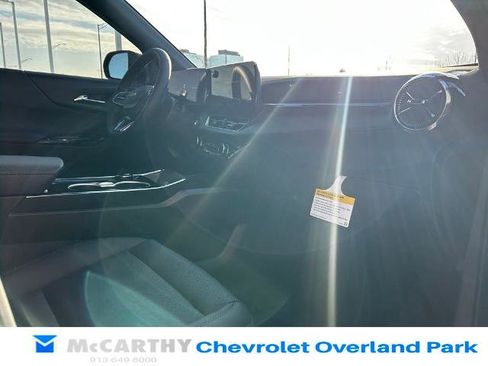 New 2026 Chevrolet Equinox LT w/ Convenience Package II image 23