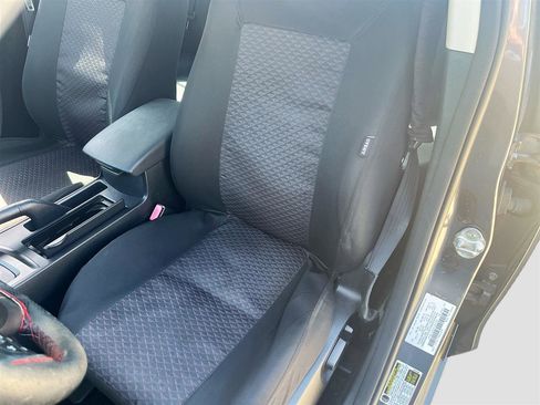 Used 2013 MAZDA MAZDA3 i Grand Touring w/ Tech Pkg image 19