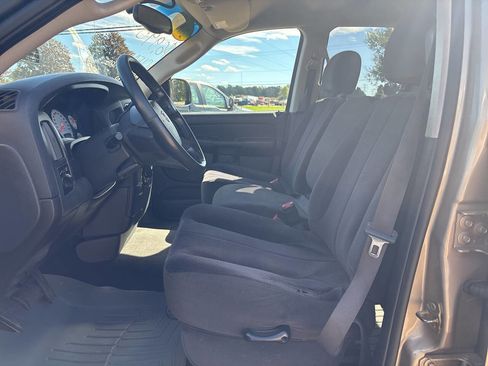 Used 2005 Dodge Ram 1500 Truck SLT image 10