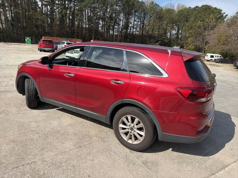 Used 2019 Kia Sorento LX image 6