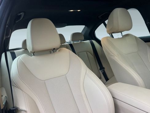 Certified 2023 BMW 330i Sedan w/ Premium Package image 31