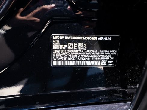 Used 2023 BMW i7 xDrive60 AWD/4WD image 52