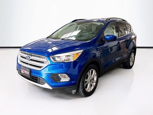 Used 2018 Ford Escape SE image 1