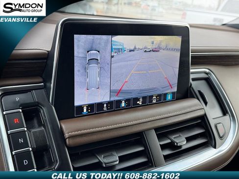 Used 2021 Chevrolet Suburban High Country w/ Premium Package image 22