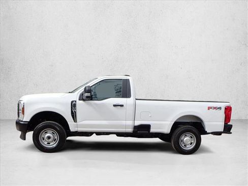New 2026 Ford F250 XL w/ FX4 Off-Road Package image 2