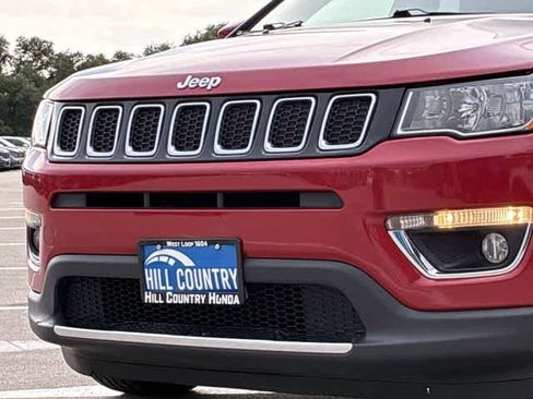 Used 2018 Jeep Compass Limited w/ Navigation Group FWD image 12
