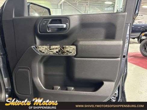 Used 2021 Chevrolet Silverado 1500 Custom Trail Boss w/ Realtree Special Edition AWD/4WD image 40