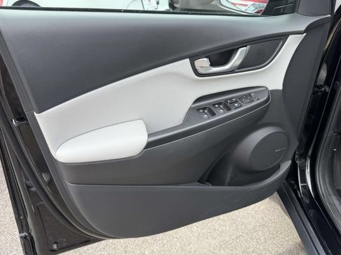 Certified 2023 Hyundai Kona Limited AWD/4WD image 16