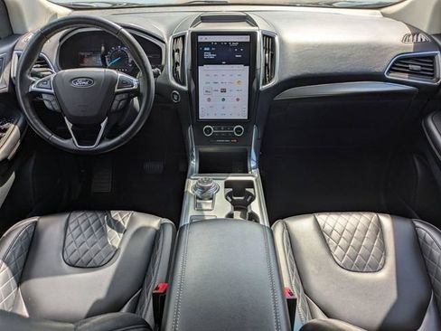 Used 2024 Ford Edge Titanium AWD/4WD image 17