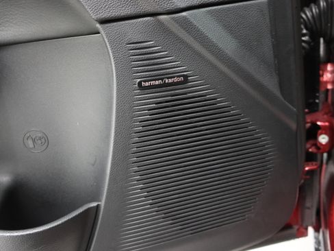 Used 2018 Dodge Challenger SRT Hellcat image 35