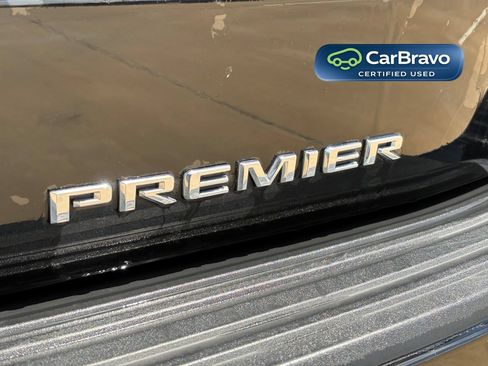 Used 2026 Chevrolet Suburban Premier AWD/4WD image 11