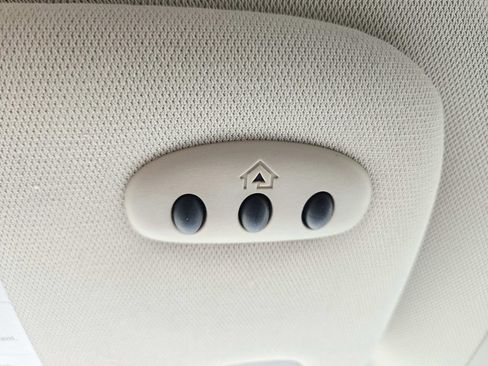 Used 2017 Lincoln MKX Select w/ Select Plus Package FWD image 32