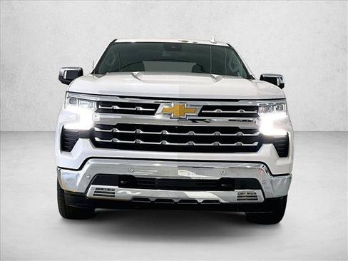 Used 2022 Chevrolet Silverado 1500 LTZ RWD image 3