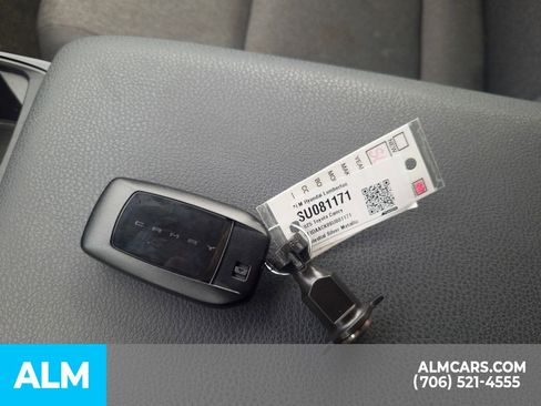 Used 2025 Toyota Camry LE image 35