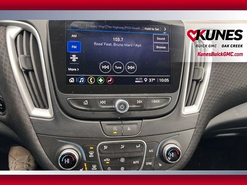 Used 2024 Chevrolet Malibu LT image 16