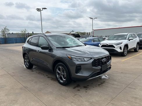 Used 2025 Ford Escape ST-Line image 4