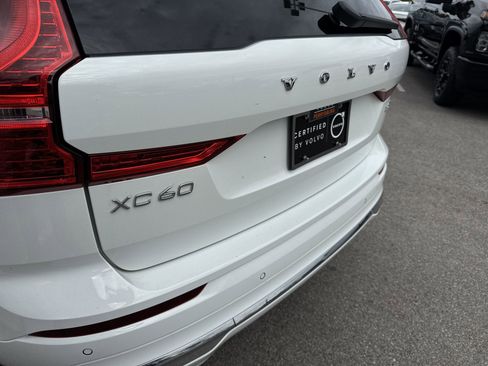 Used 2022 Volvo XC60 B5 Inscription w/ Climate Package image 32