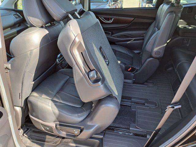 Used 2024 Subaru Ascent Touring AWD/4WD image 29