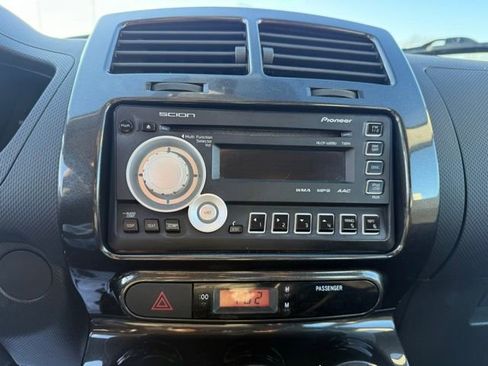 Used 2010 Scion xD image 23