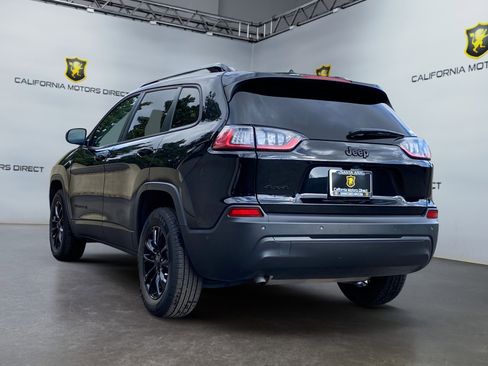 Used 2023 Jeep Cherokee Altitude Lux image 7