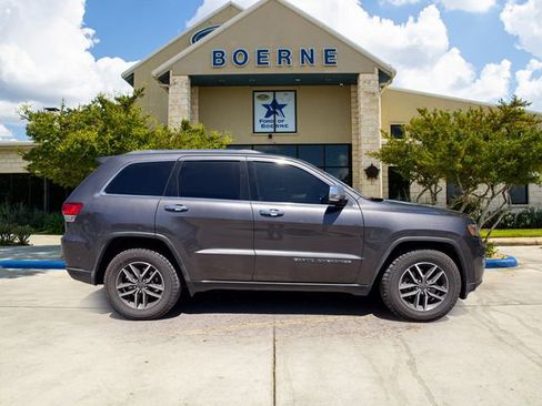 Used 2020 Jeep Grand Cherokee Limited w/ Premium Lighting Group image 6