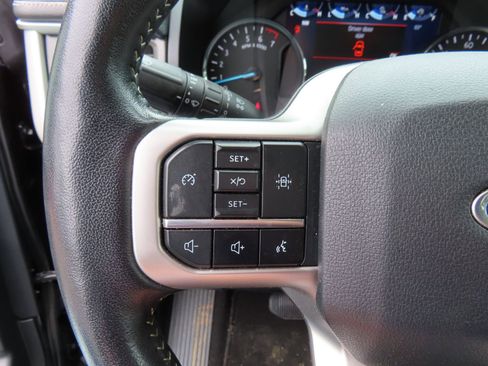 Used 2024 Ford Expedition XLT AWD/4WD image 19