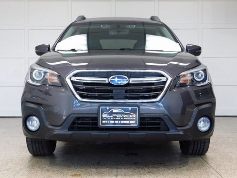 Used 2018 Subaru Outback 2.5i Limited image 2