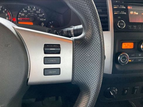 Used 2013 Nissan Frontier SV w/ SV Value Truck Pkg image 9