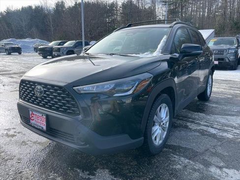 Certified 2023 Toyota Corolla Cross LE image 1