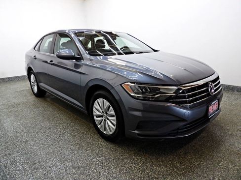 Used 2019 Volkswagen Jetta S FWD image 2
