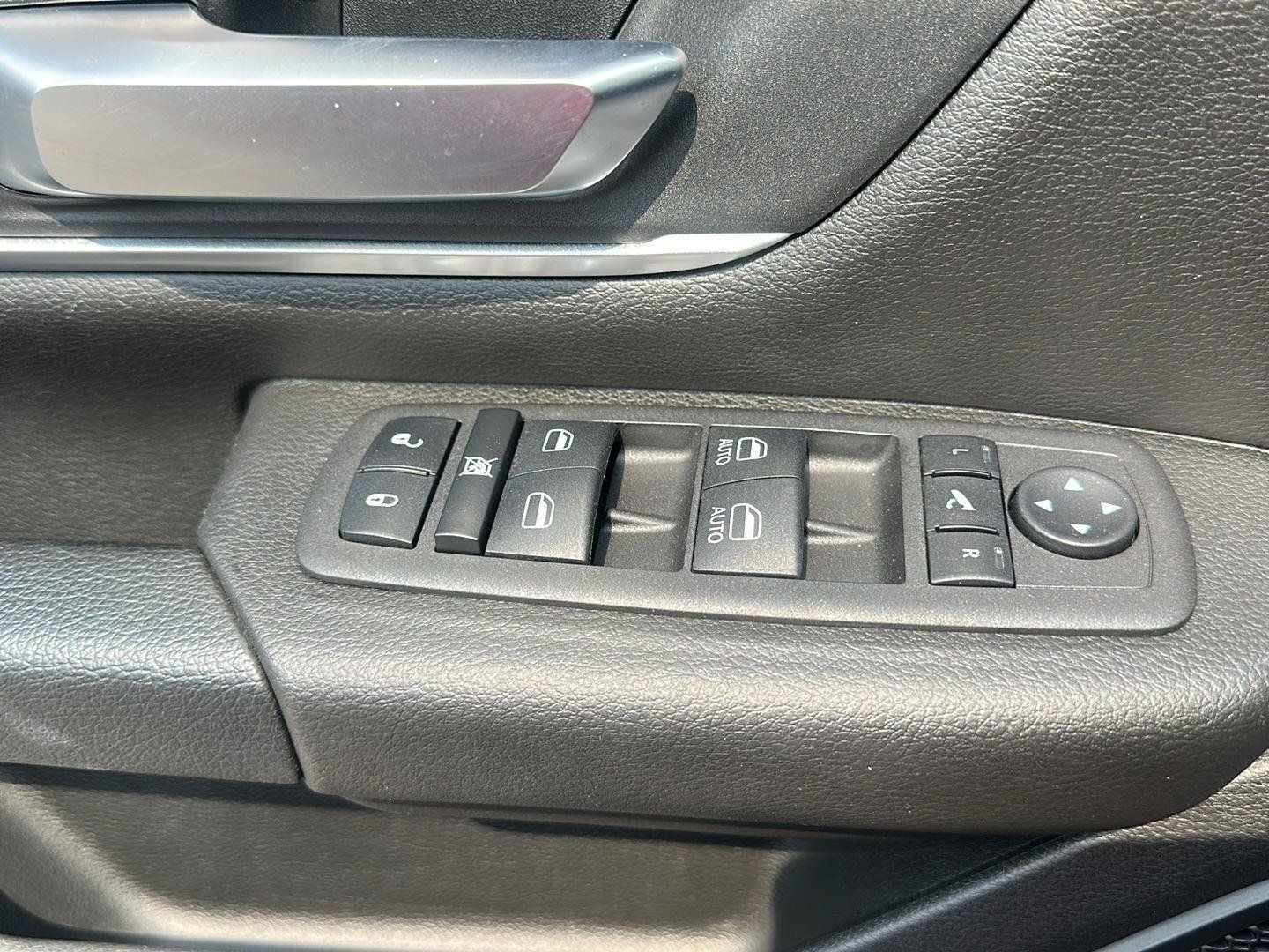 Used 2024 RAM 1500 Big Horn AWD/4WD image 16