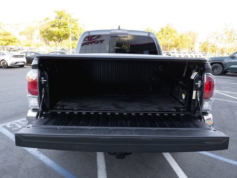 Certified 2023 Toyota Tacoma TRD Off-Road w/ Black Out Package (TMS) AWD/4WD image 8