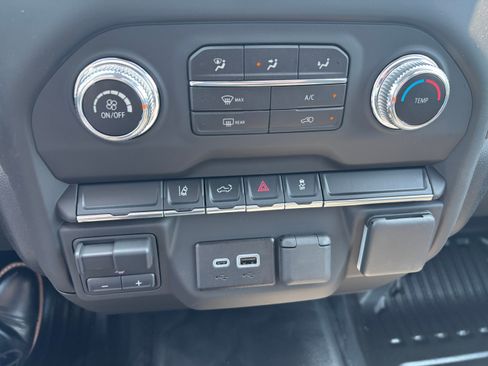 New 2025 GMC Sierra 3500 Pro image 15