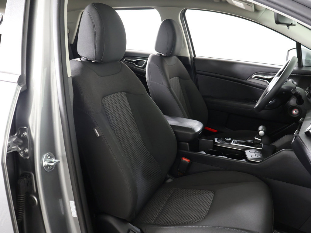 Used 2024 Kia Sportage LX AWD/4WD image 28