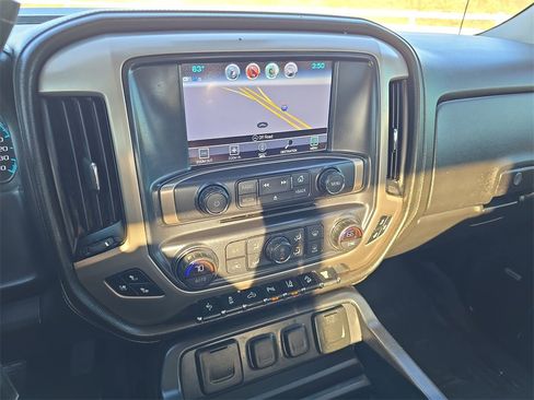 Used 2017 GMC Sierra 2500 Denali w/ Duramax Plus Package image 23