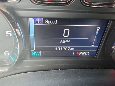 Used 2017 Chevrolet Silverado 1500 LT w/ All Star Edition RWD image 8
