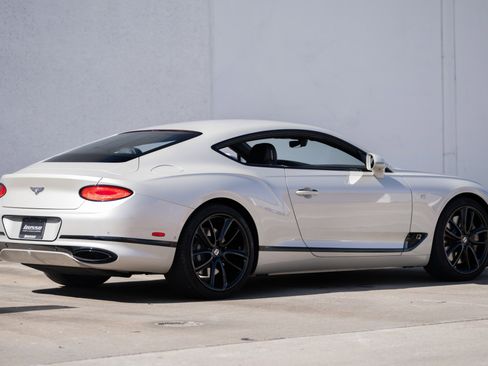 Used 2020 Bentley Continental GT First Edition image 4