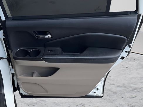 Used 2019 Honda Pilot Touring image 26