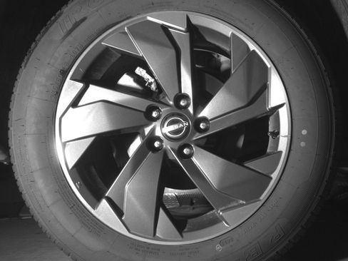Used 2025 Nissan Rogue SV FWD image 15