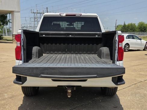 Used 2021 Chevrolet Silverado 1500 Custom w/ Safety Confidence Package RWD image 11