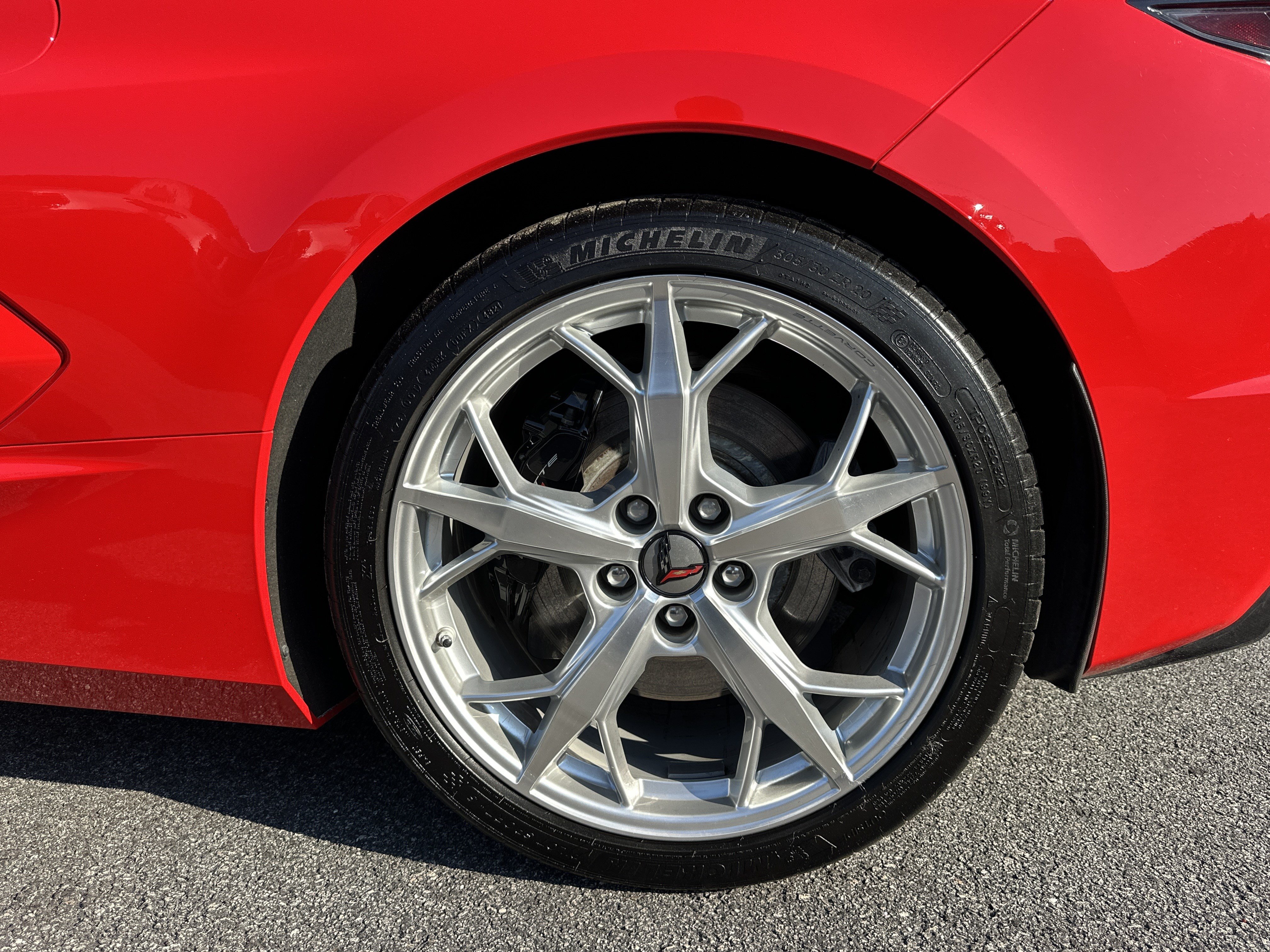 Certified 2021 Chevrolet Corvette Stingray Preferred Cpe w/ Z51 Performance Package RWD image 18