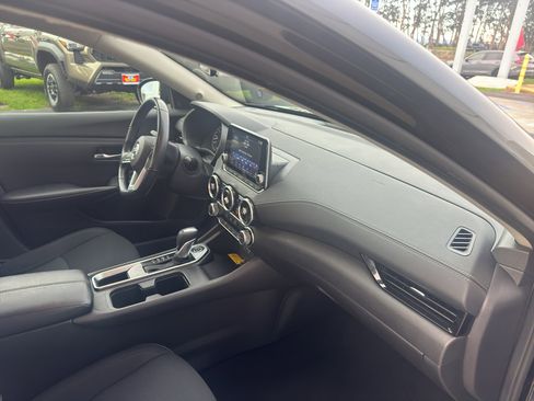 Used 2022 Nissan Sentra SV image 13